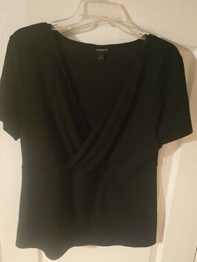 torrid Black Short Sleeve Surplice Knit Top